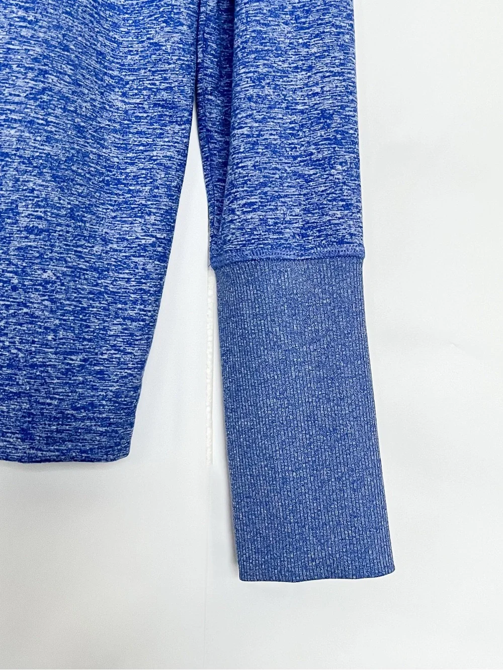 Nike Dri-Fit Running Long Sleeve Shirt Crewneck Thumbholes Size Medium Blue